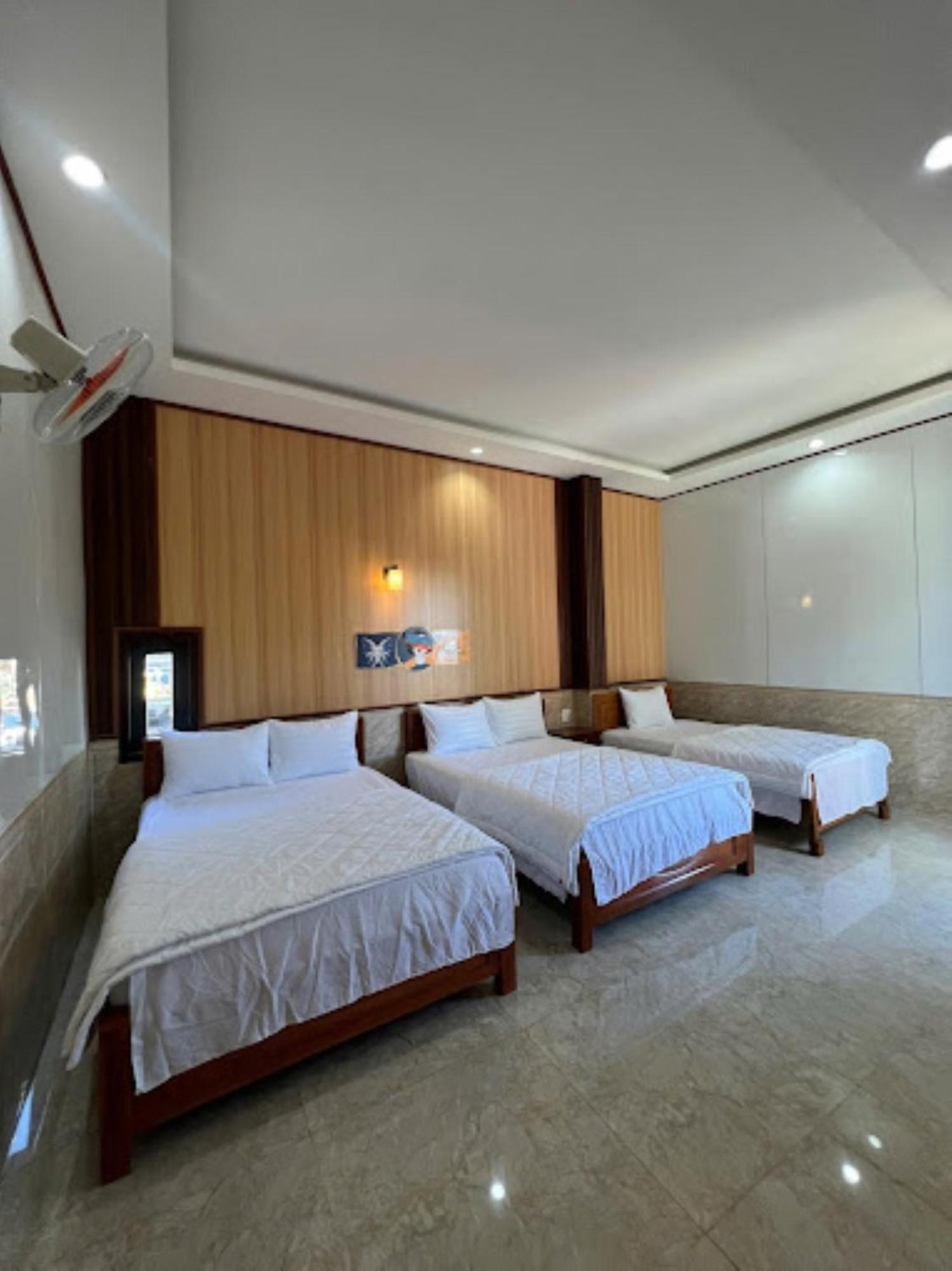 Binh Minh Hotel Pleiku Exteriör bild